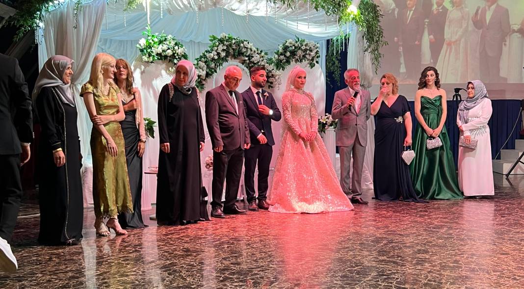 Emine Nur ile Alperen nişanlandı 2